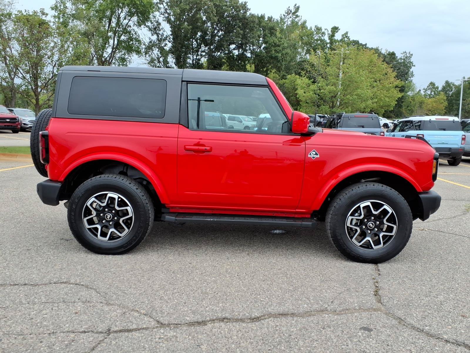 Certified 2022 Ford Bronco Outer Banks AWD/4WD image 9