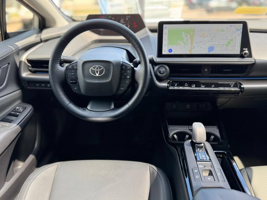 Used 2025 Toyota Prius XLE AWD/4WD image 22