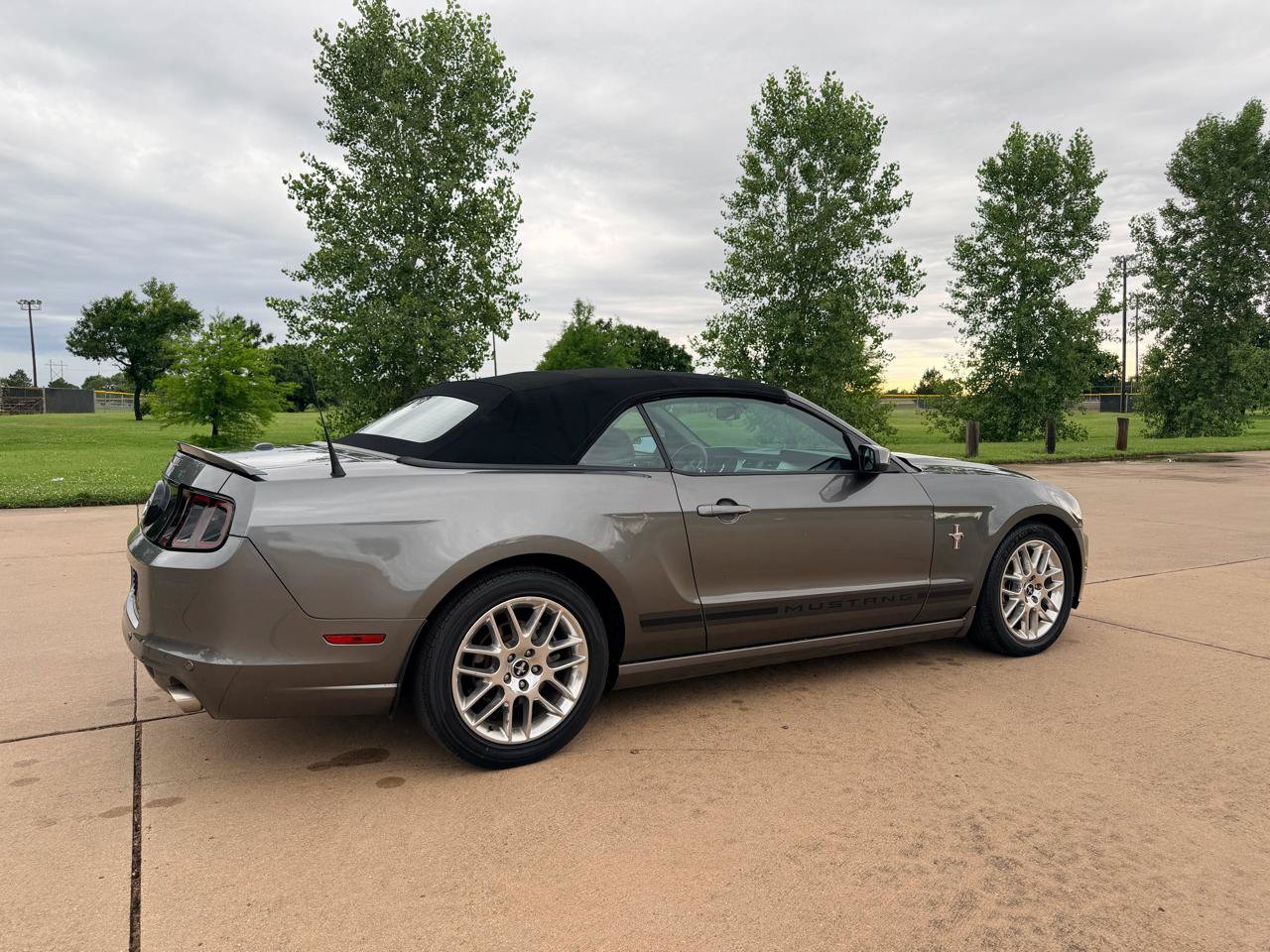 Used 2014 Ford Mustang Premium w/ Equipment Group 202A RWD image 22