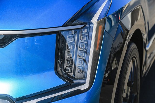 Certified 2024 Kia EV9 GT-Line image 6