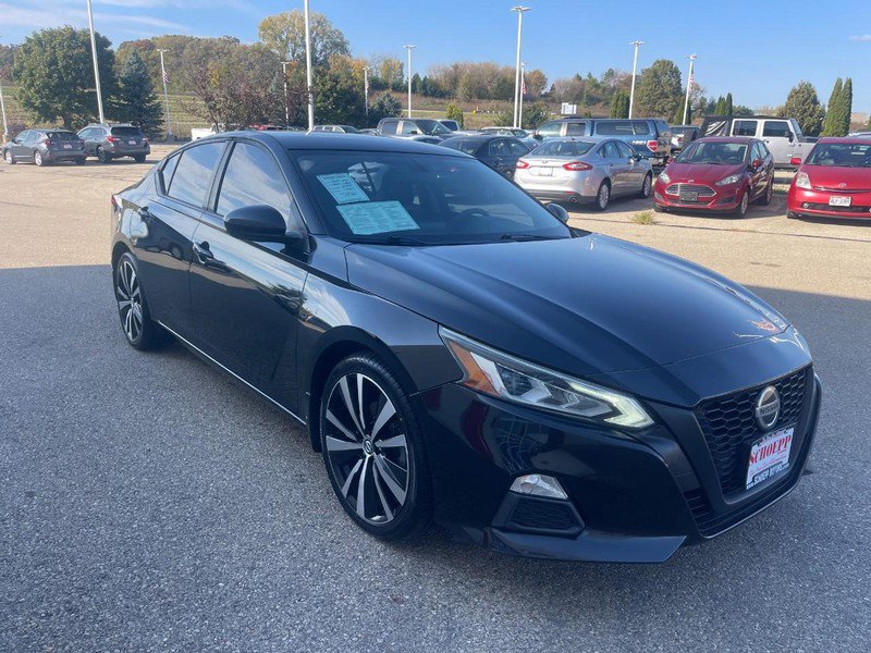 Used 2019 Nissan Altima 2.5 SR FWD image 2