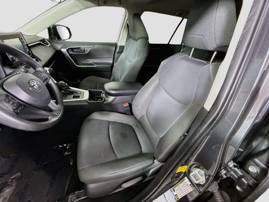 Certified 2022 Toyota RAV4 LE AWD/4WD image 25