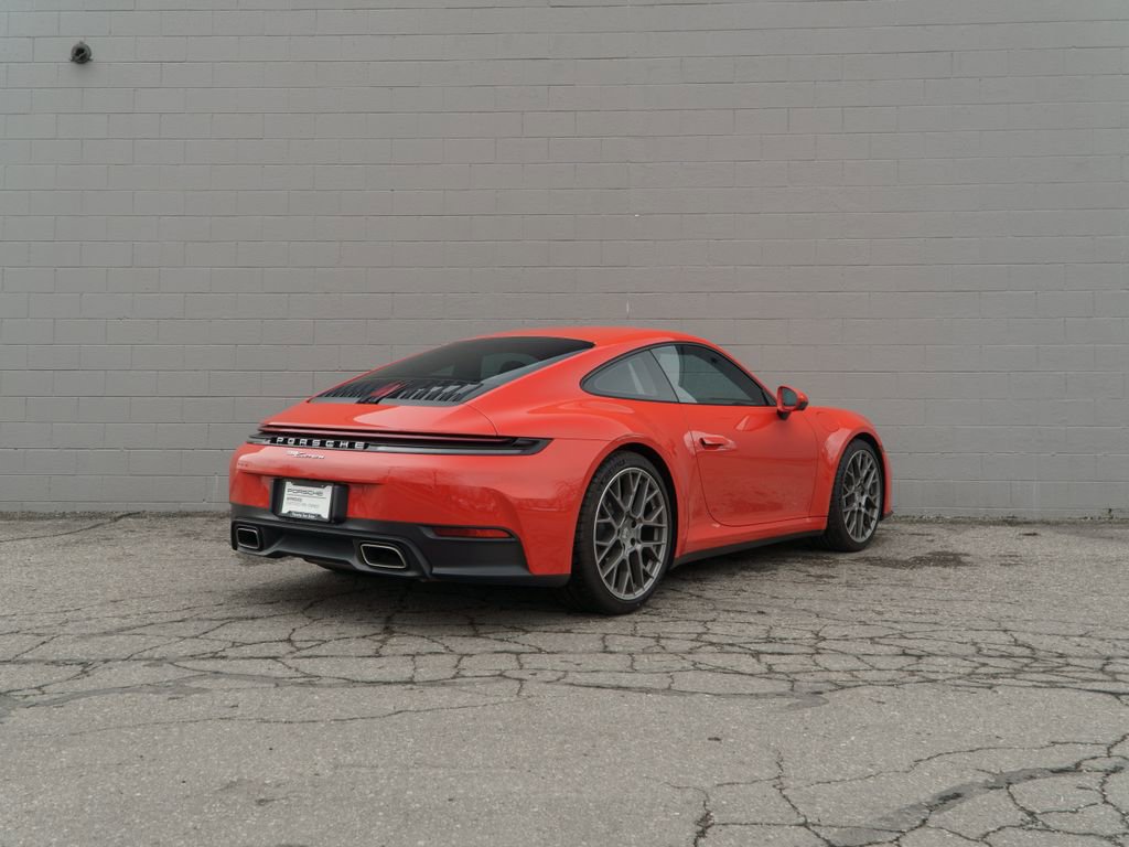 Used 2025 Porsche 911 Carrera RWD image 7