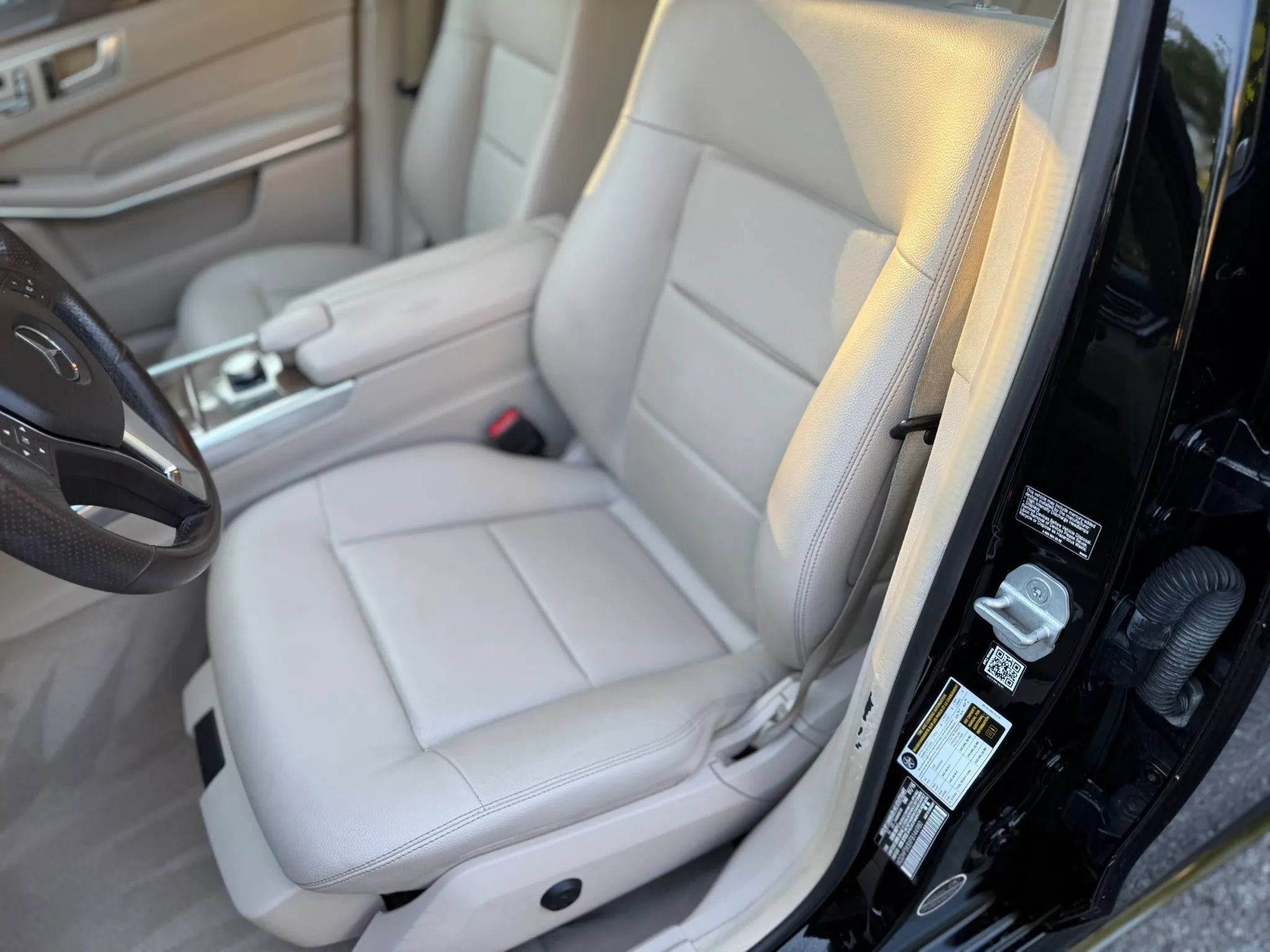 Used 2015 Mercedes-Benz E 350 Sedan image 40