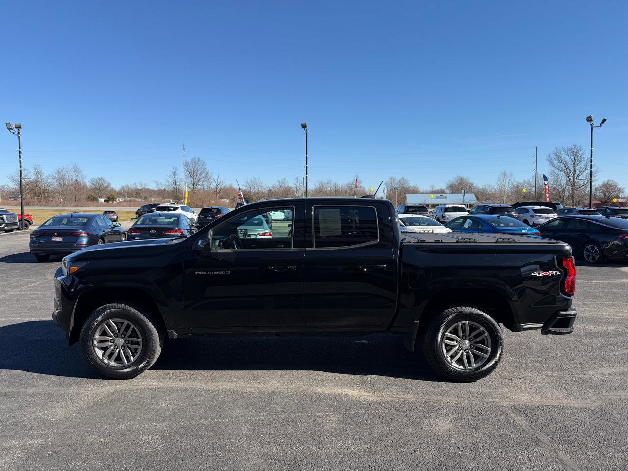 Used 2023 Chevrolet Colorado LT w/ LT Convenience Package image 8