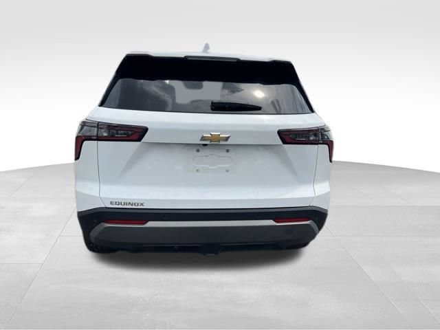 Used 2026 Chevrolet Equinox LT FWD image 6