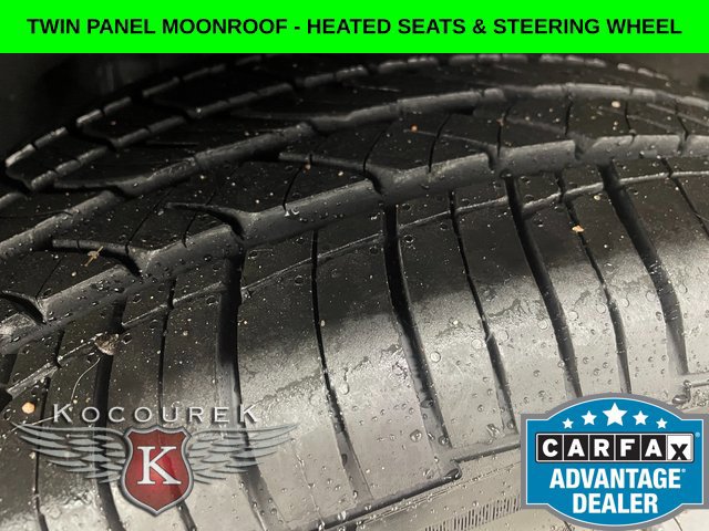 Used 2024 Ford Explorer XLT w/ Equipment Group 202A AWD/4WD image 8