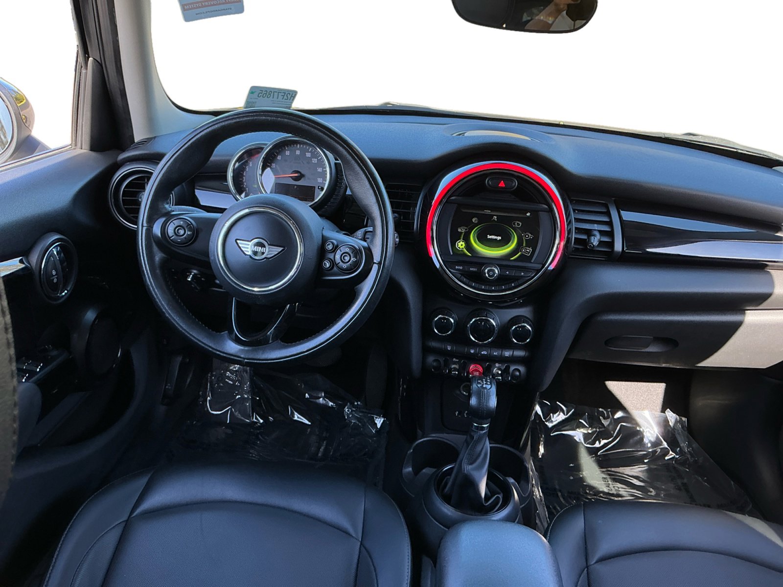 Used 2017 MINI Cooper 4-Door Hardtop FWD image 14