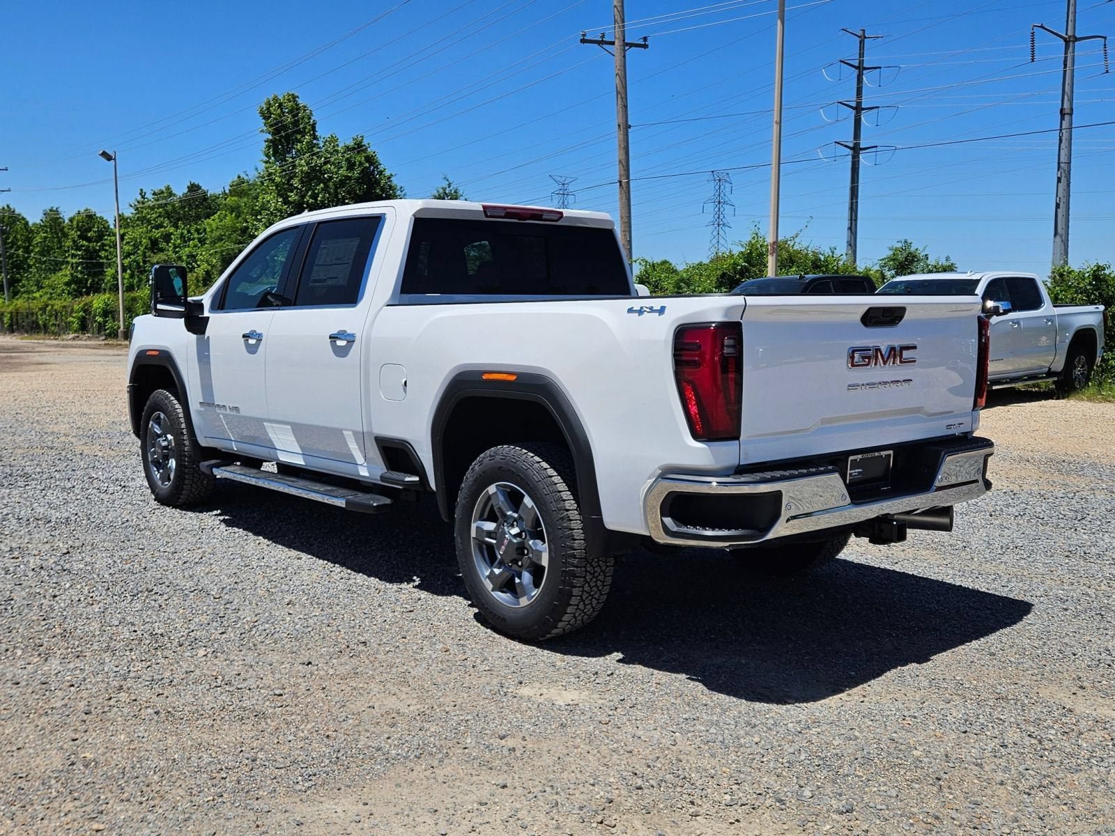 New 2026 GMC Sierra 2500 SLT w/ SLT Premium Package AWD/4WD image 3