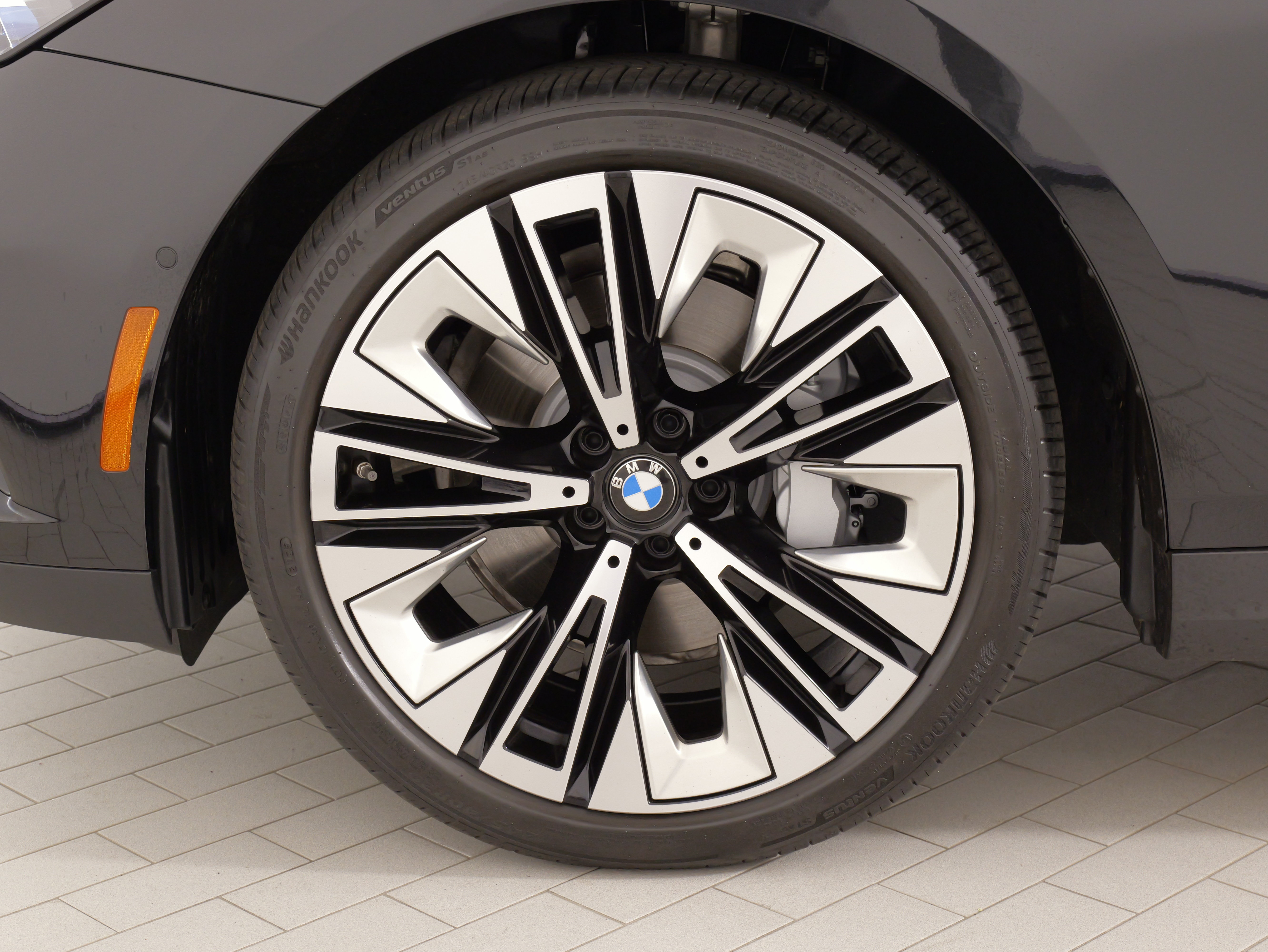 Used 2026 BMW 530i RWD image 60