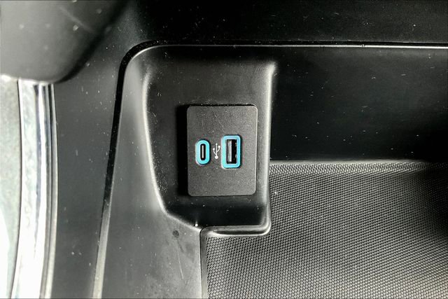 Used 2022 Ford F150 XLT w/ Equipment Group 302A High image 34