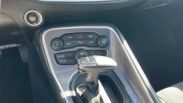 Used 2019 Dodge Challenger R/T w/ Driver Convenience Group image 18