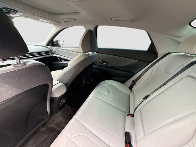 Used 2024 Hyundai Elantra Limited image 24