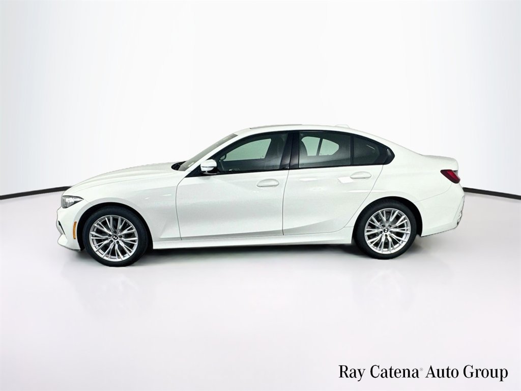 Used 2023 BMW 330i xDrive Sedan w/ Premium Package AWD/4WD image 4