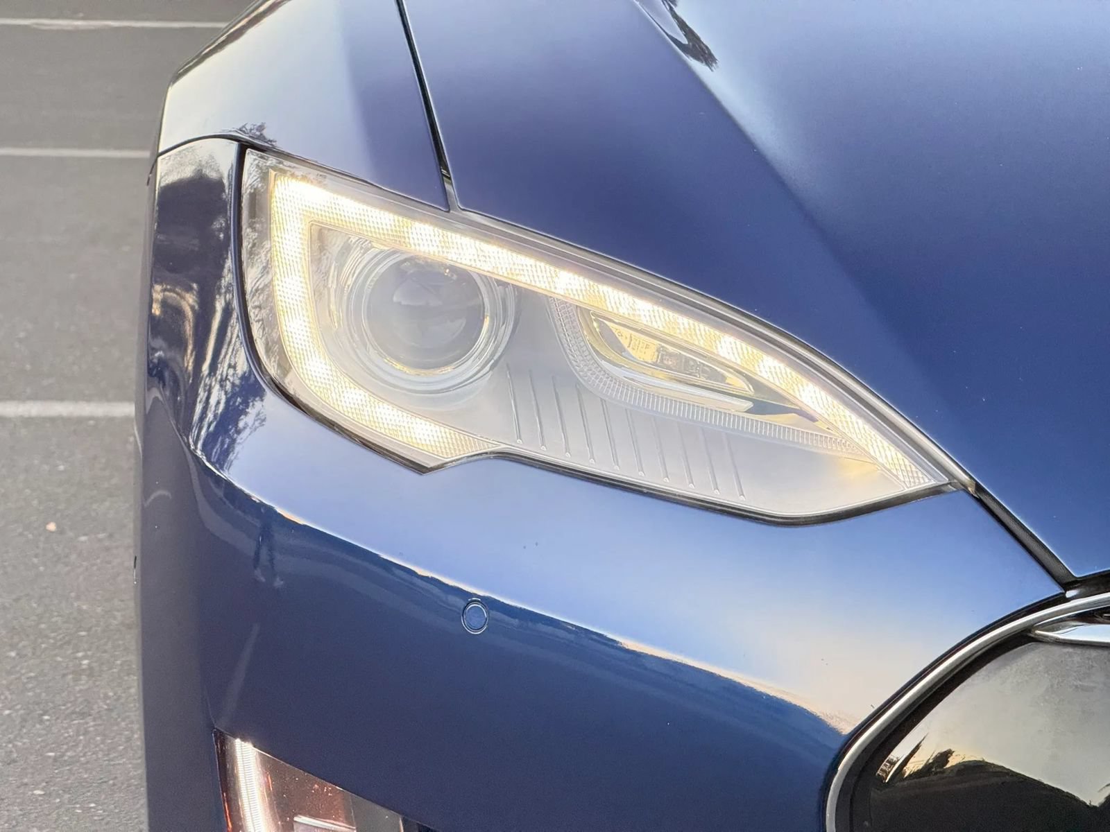 Used 2016 Tesla Model S 70 RWD image 8