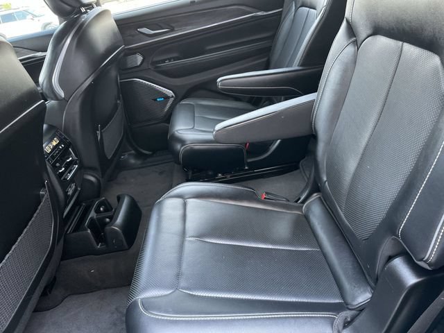 Used 2021 Jeep Grand Cherokee L Overland w/ Luxury Tech Group IV AWD/4WD image 23