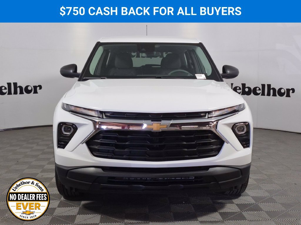 New 2026 Chevrolet TrailBlazer LS w/ LS Convenience Package FWD image 2