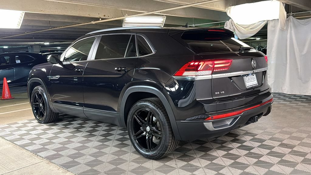 Used 2021 Volkswagen Atlas Cross Sport SE w/ Panoramic Sunroof Package AWD/4WD image 6