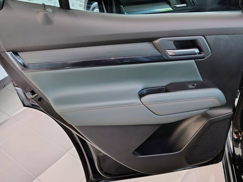 New 2027 GMC Terrain AT4 w/ Technology Package II AWD/4WD image 31