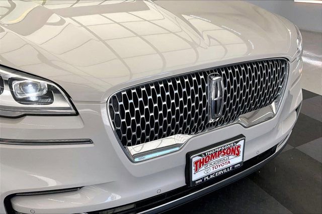 Used 2020 Lincoln Aviator Reserve w/ Equipment Group 202A image 31