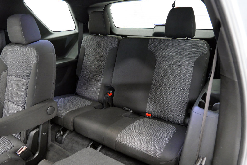 Used 2023 Chevrolet Traverse LT w/ LPO, Floor Liner Package AWD/4WD image 21