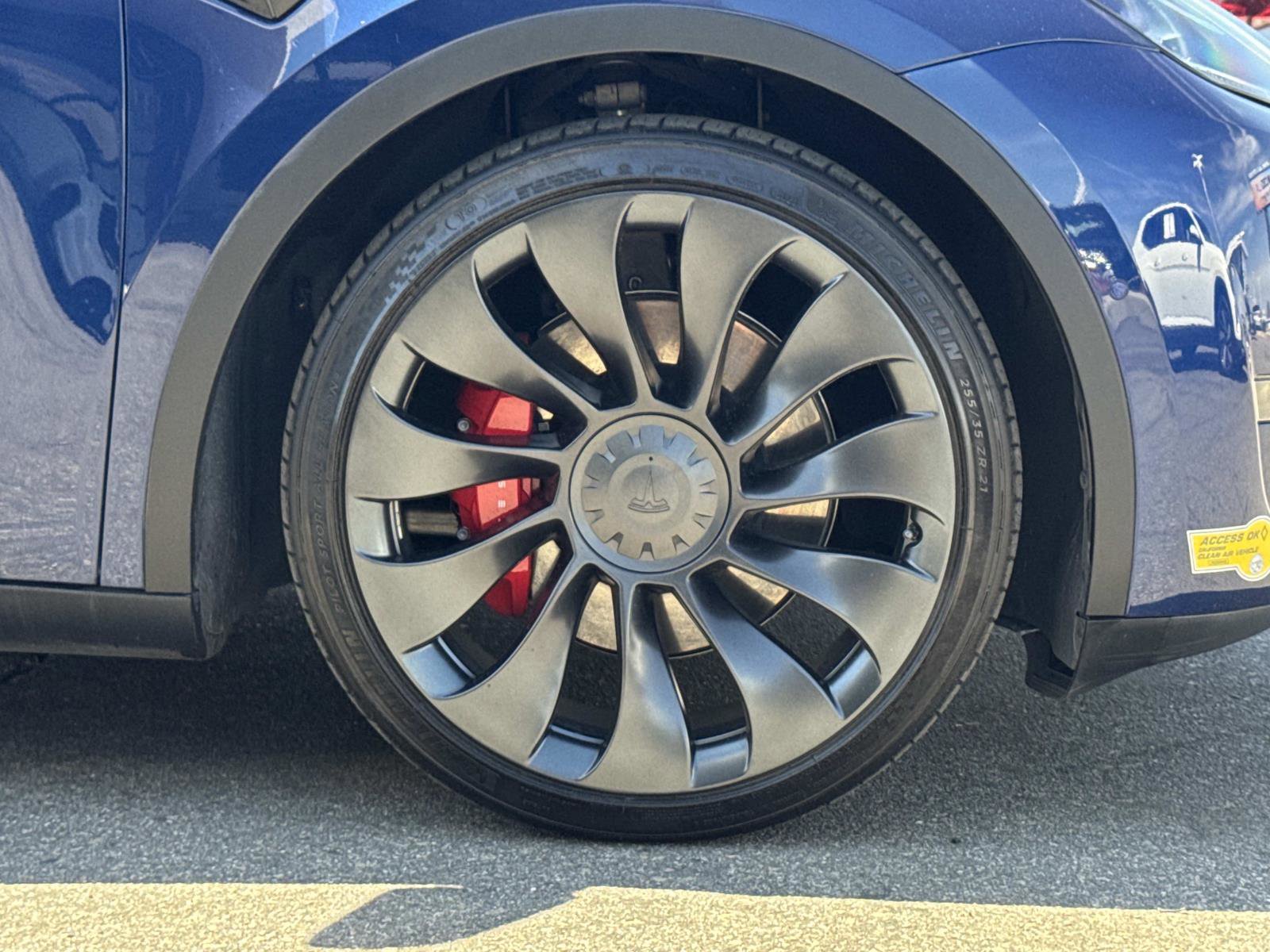 Used 2022 Tesla Model Y Performance image 30