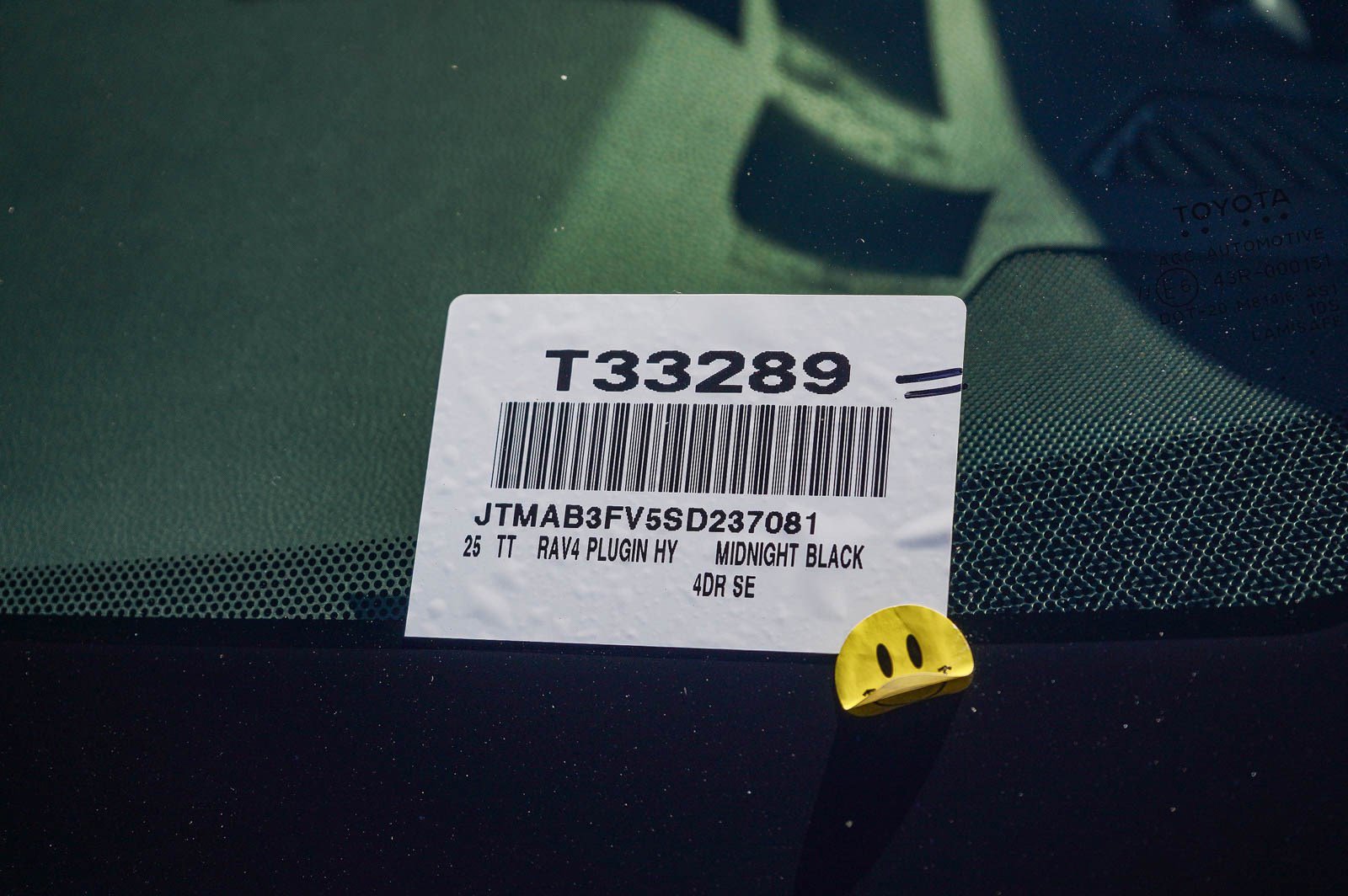 Certified 2025 Toyota RAV4 SE w/ Weather & Moonroof Package image 31