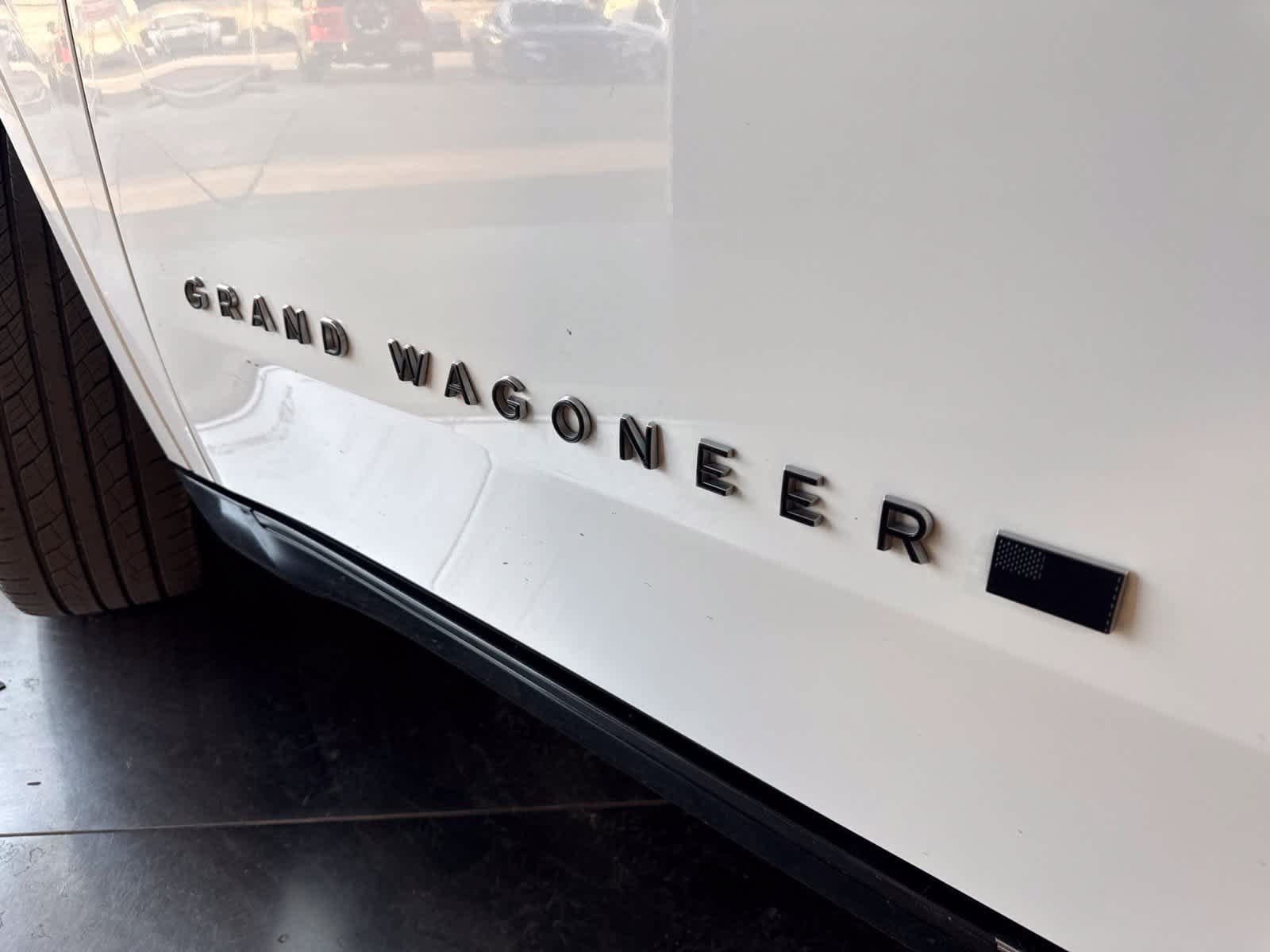 Used 2024 Jeep Grand Wagoneer L Series II w/ Quick Order Packagew 28T AWD/4WD image 10