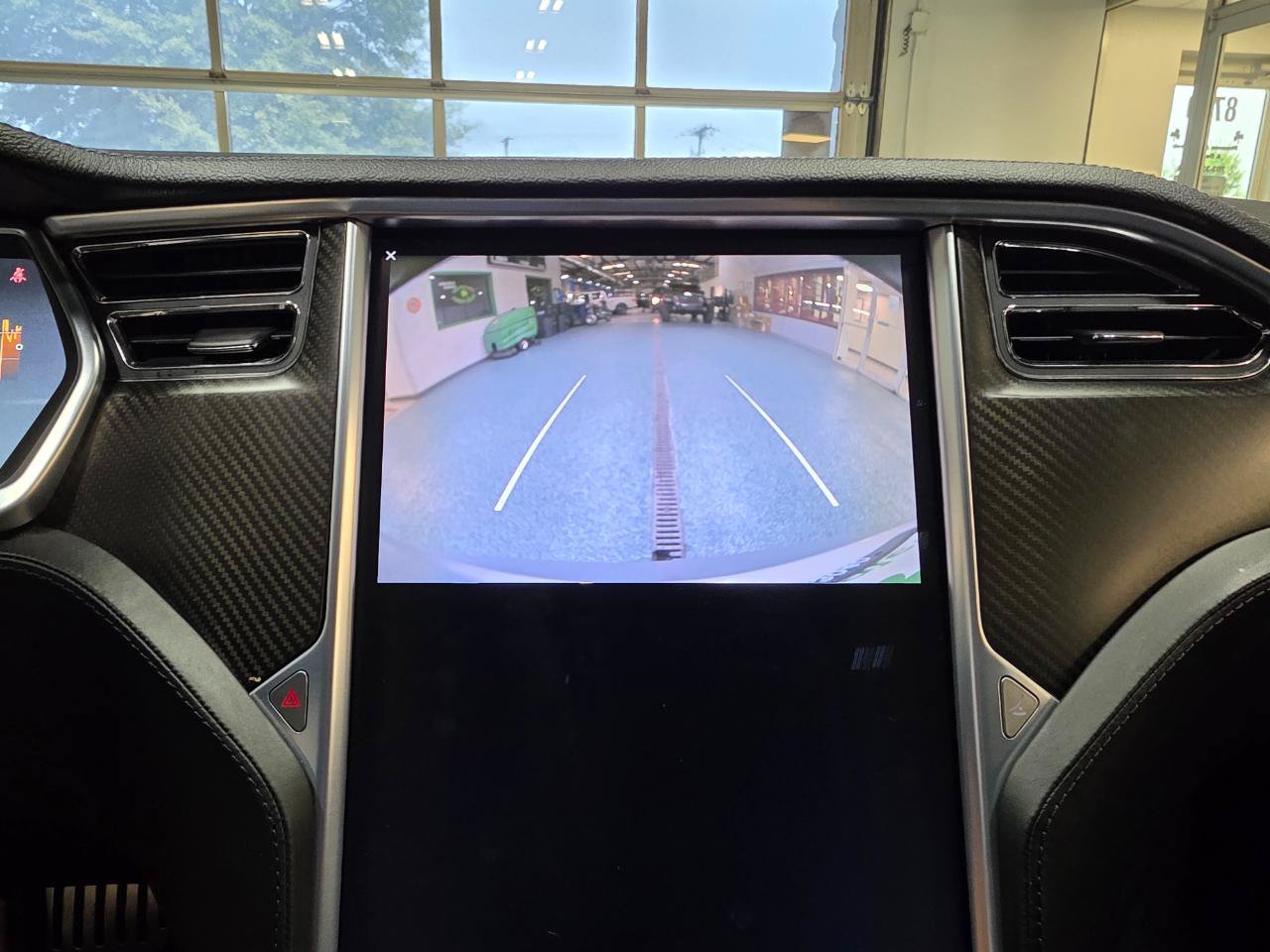 Used 2013 Tesla Model S Performance RWD image 33