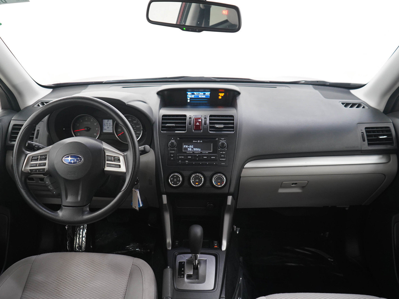 Used 2014 Subaru Forester 2.5i Premium w/ All-Weather Package AWD/4WD image 13