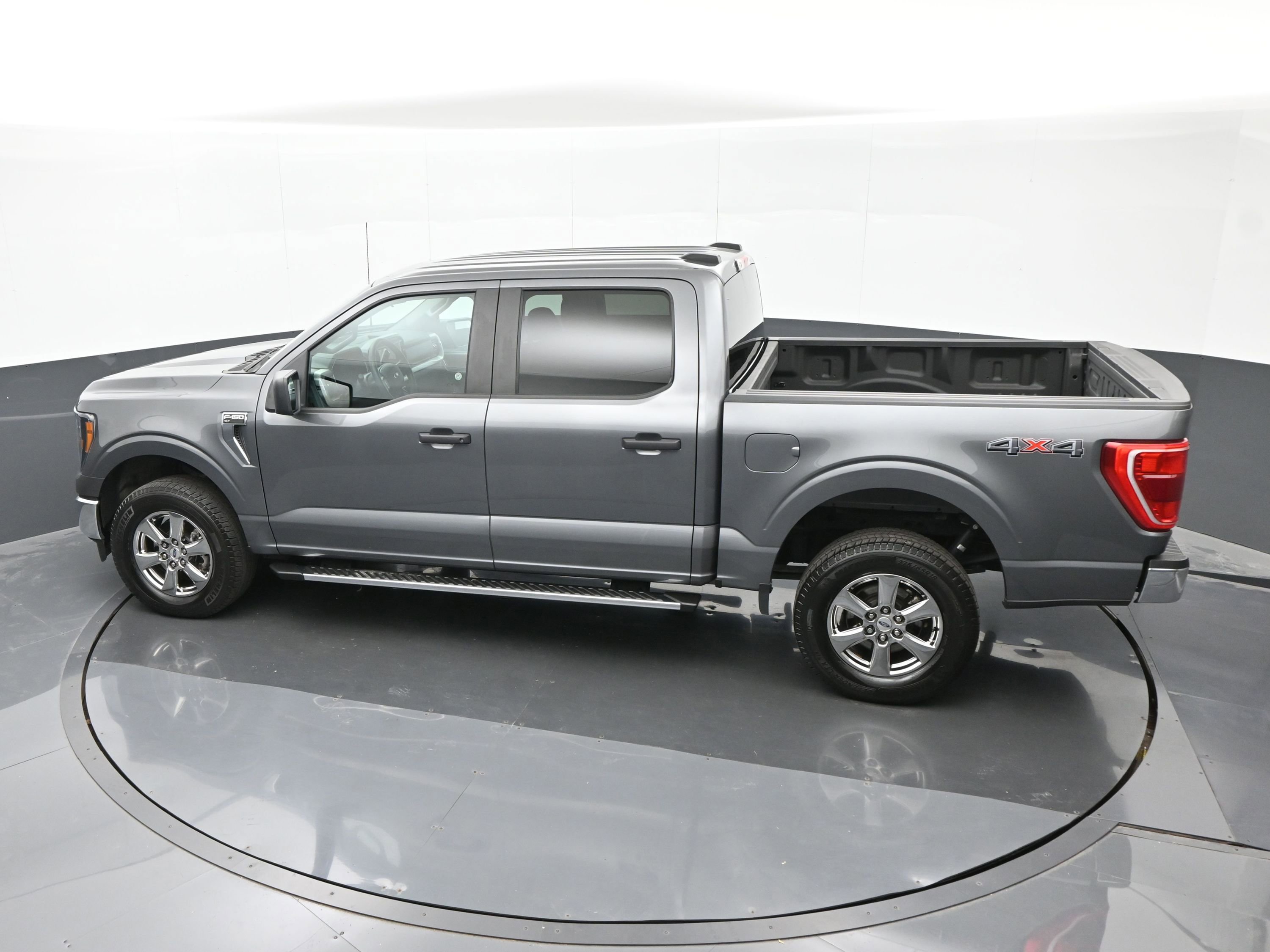 Used 2023 Ford F150 XLT image 30