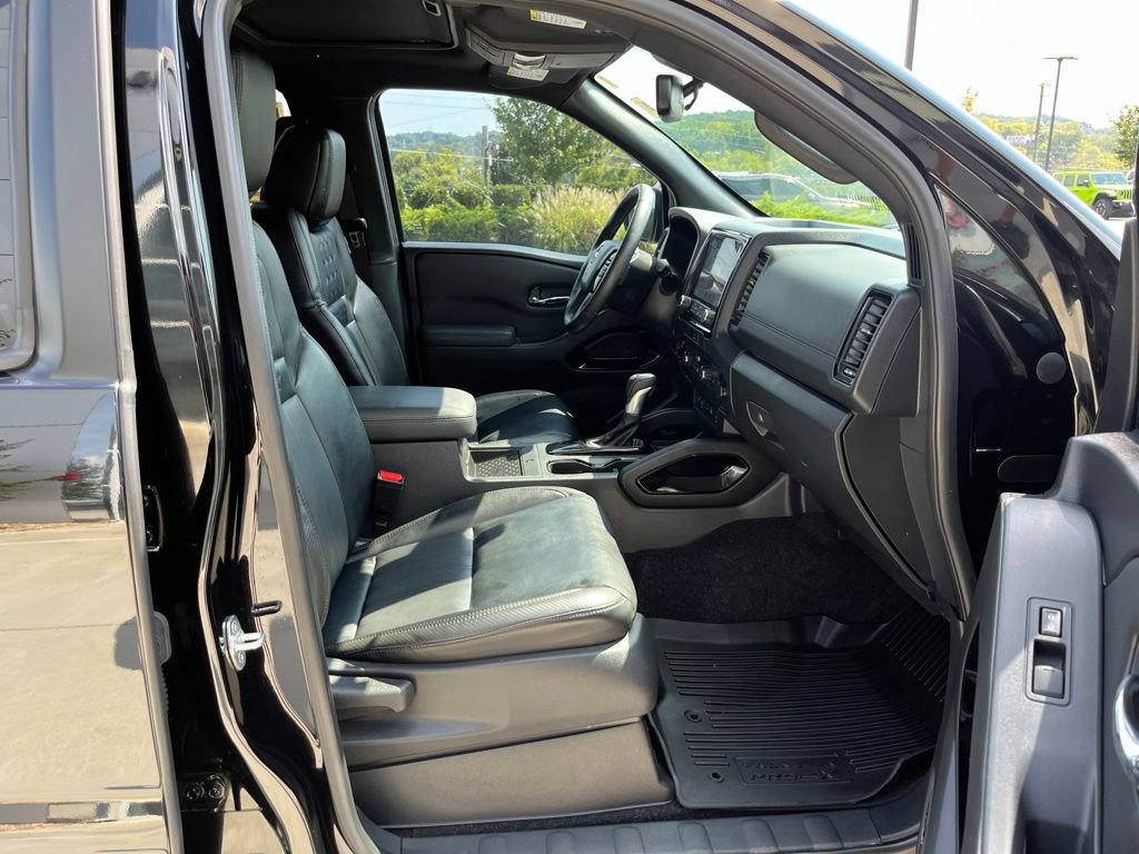 Used 2022 Nissan Frontier PRO-4X w/ Pro-4X Premium Package AWD/4WD image 28