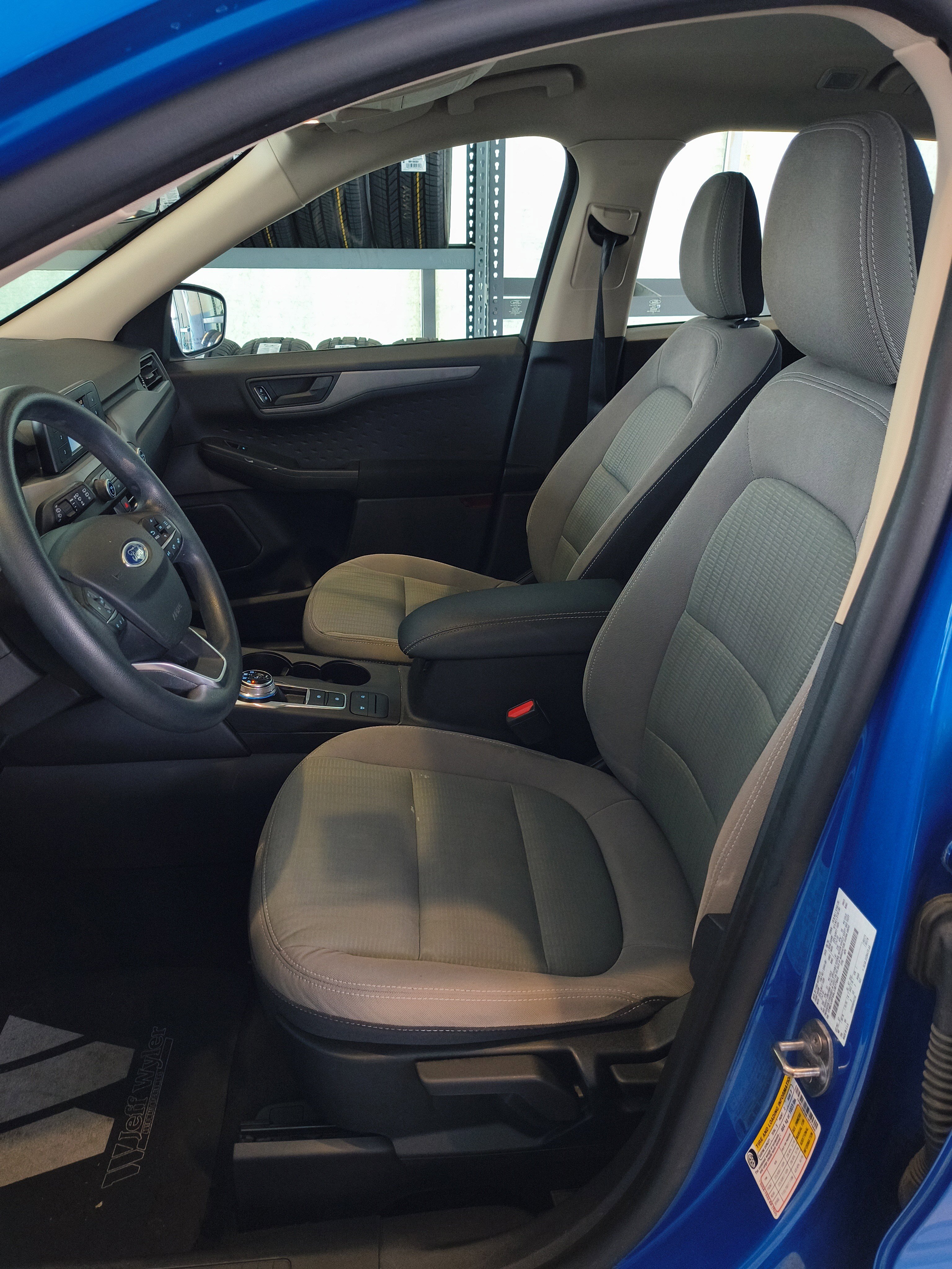 Used 2020 Ford Escape S image 9