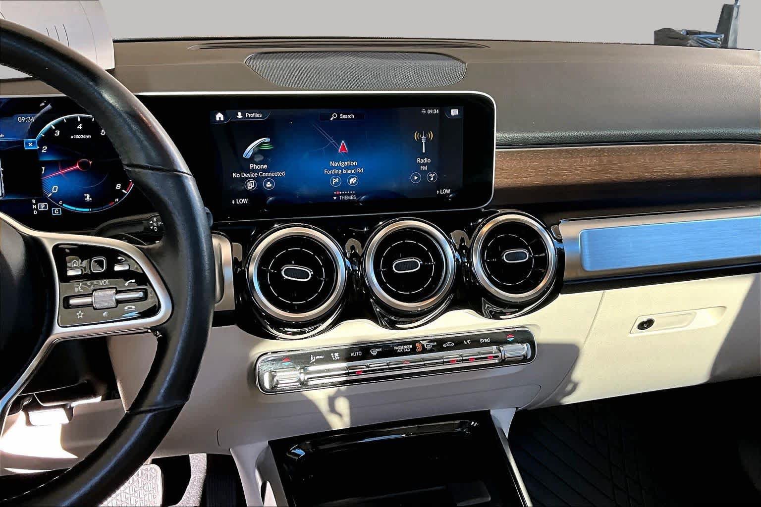 Certified 2021 Mercedes-Benz GLB 250 image 7