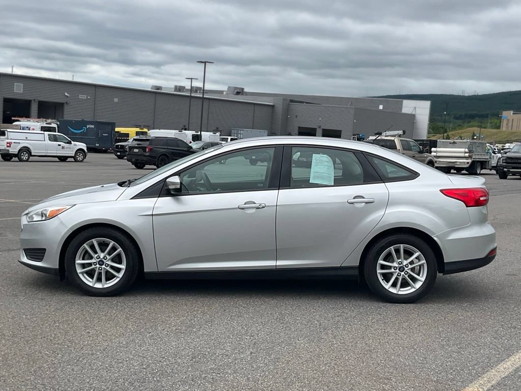 Certified 2017 Ford Focus SE FWD image 27