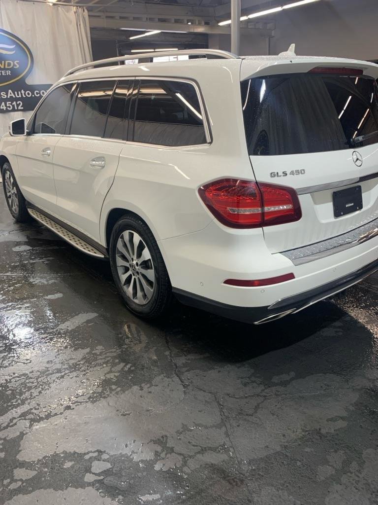 Used 2019 Mercedes-Benz GLS 450 4MATIC image 4