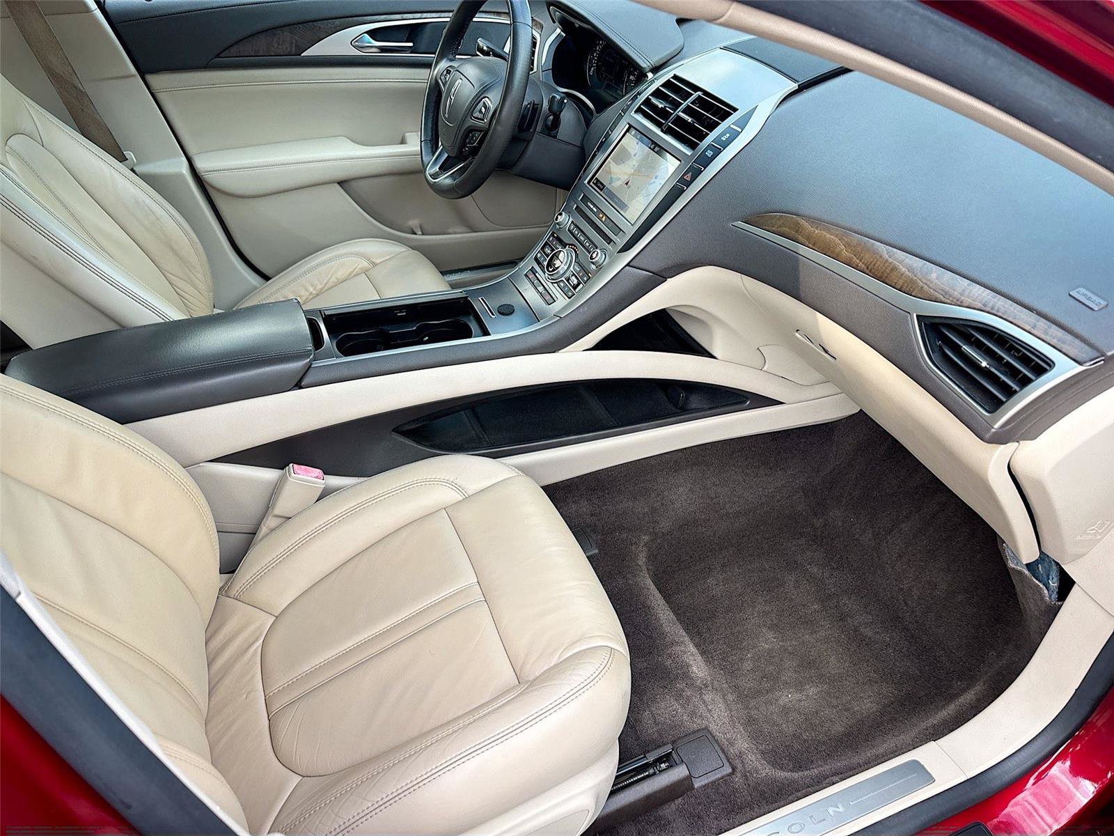 Used 2017 Lincoln MKZ Select w/ Select Plus Package FWD image 28