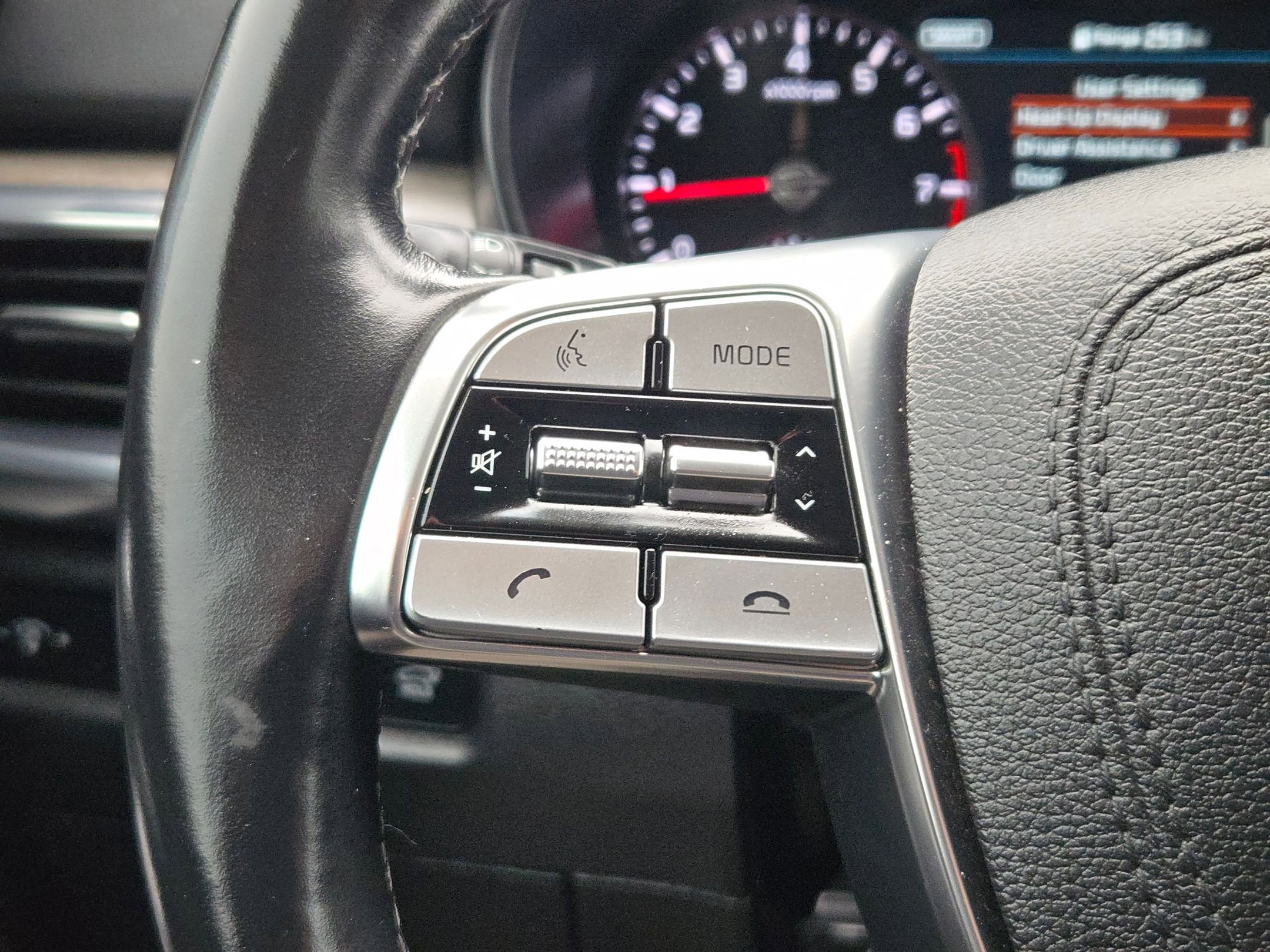 Used 2022 Kia Telluride SX w/ SX Prestige Package image 22