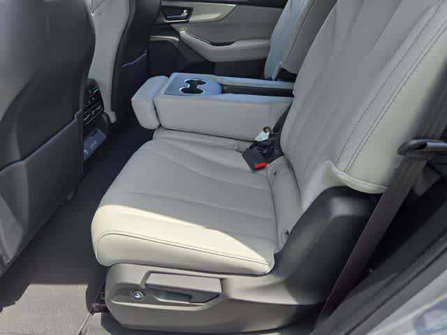 Certified 2024 Acura MDX SH-AWD w/ Technology Package image 19