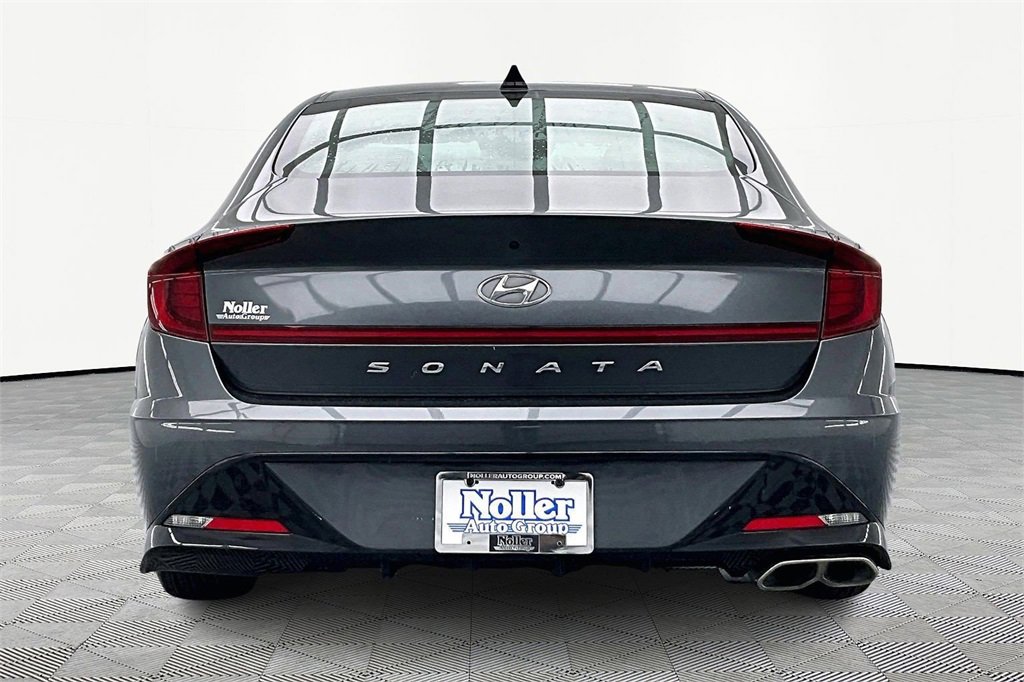 Used 2023 Hyundai Sonata SEL w/ Cargo Package image 4