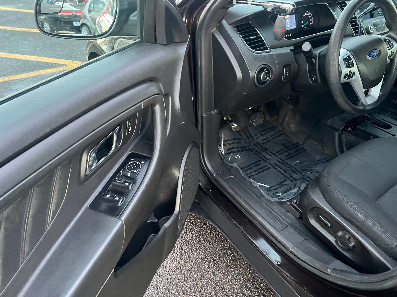 Used 2017 Ford Taurus Police Interceptor AWD image 11