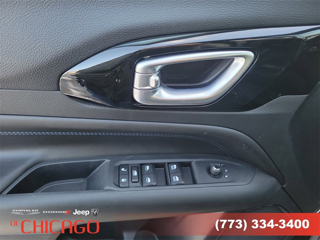 New 2026 Jeep Compass Latitude image 20