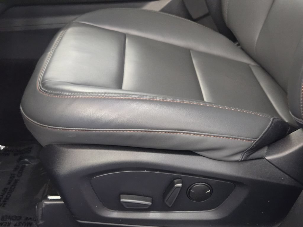New 2026 Ford Explorer Active w/ Active Comfort Package RWD image 24