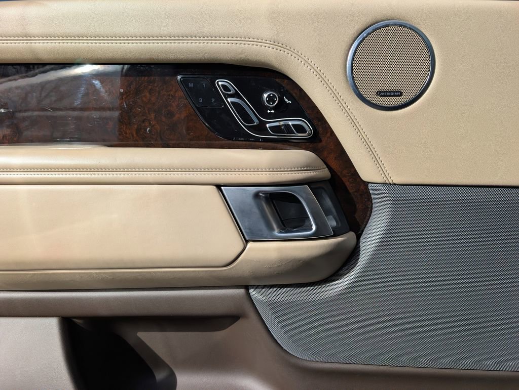 Used 2022 Land Rover Range Rover Westminster Edition image 13