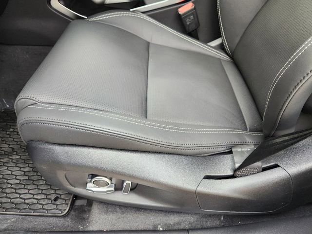 Used 2025 Jaguar F-PACE R-Dynamic S AWD/4WD image 18