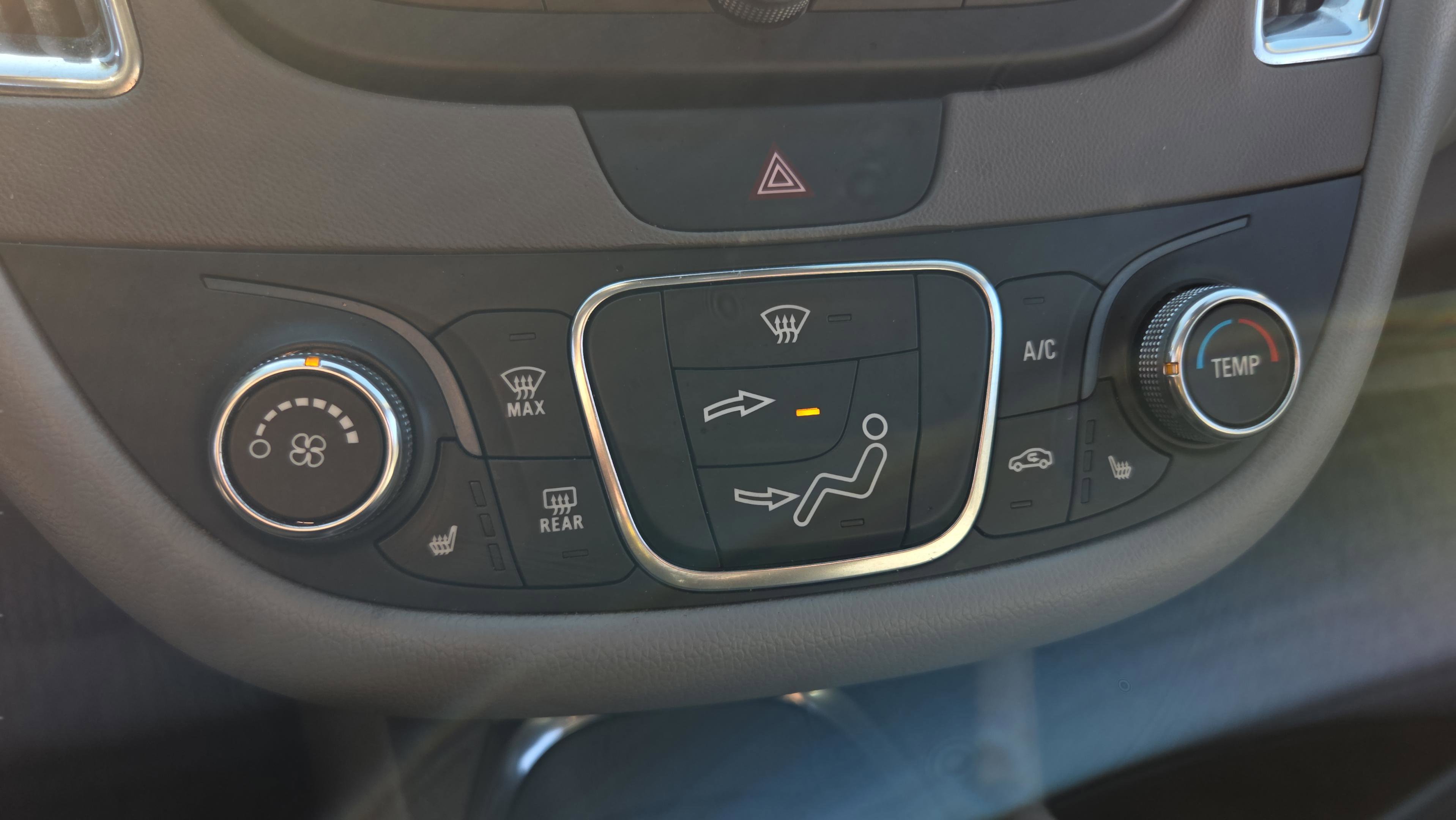Used 2017 Chevrolet Malibu LT w/ Leather Package image 24