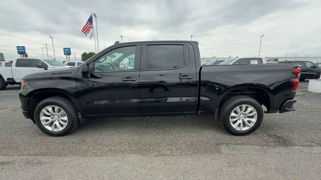 Used 2023 Chevrolet Silverado 1500 Custom w/ LPO, Dark Essentials Package RWD image 5