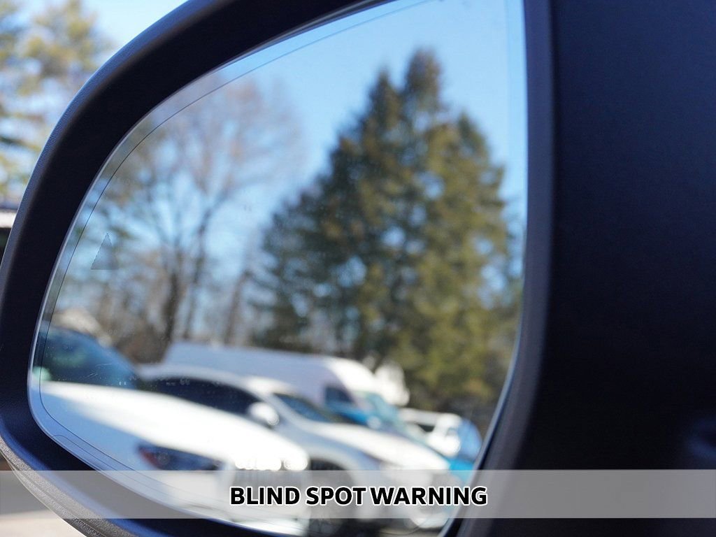 Used 2023 BMW X7 xDrive40i w/ Parking Assistance Package image 7