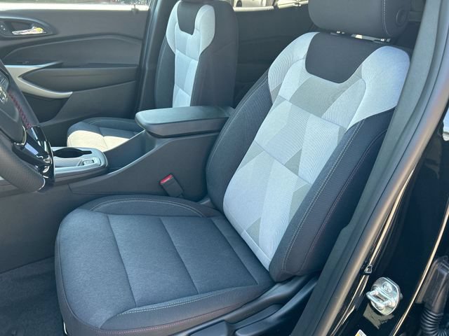New 2026 Chevrolet Trax RS w/ Driver Confidence Package FWD image 17