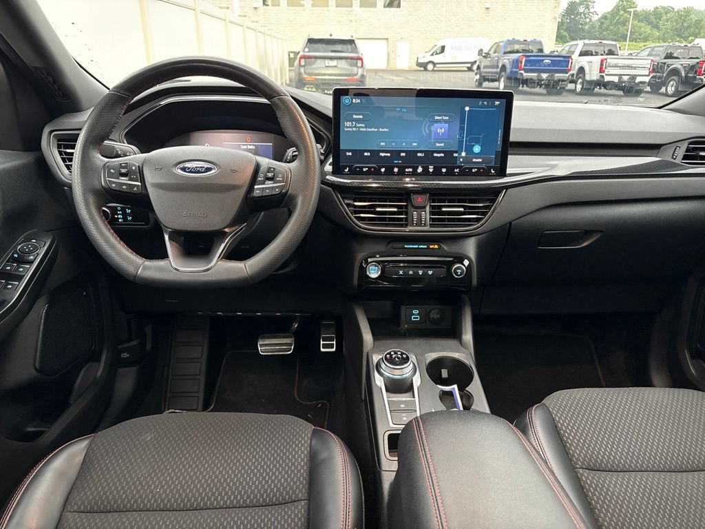 Used 2023 Ford Escape ST-Line w/ Tech Pack #1 AWD/4WD image 10